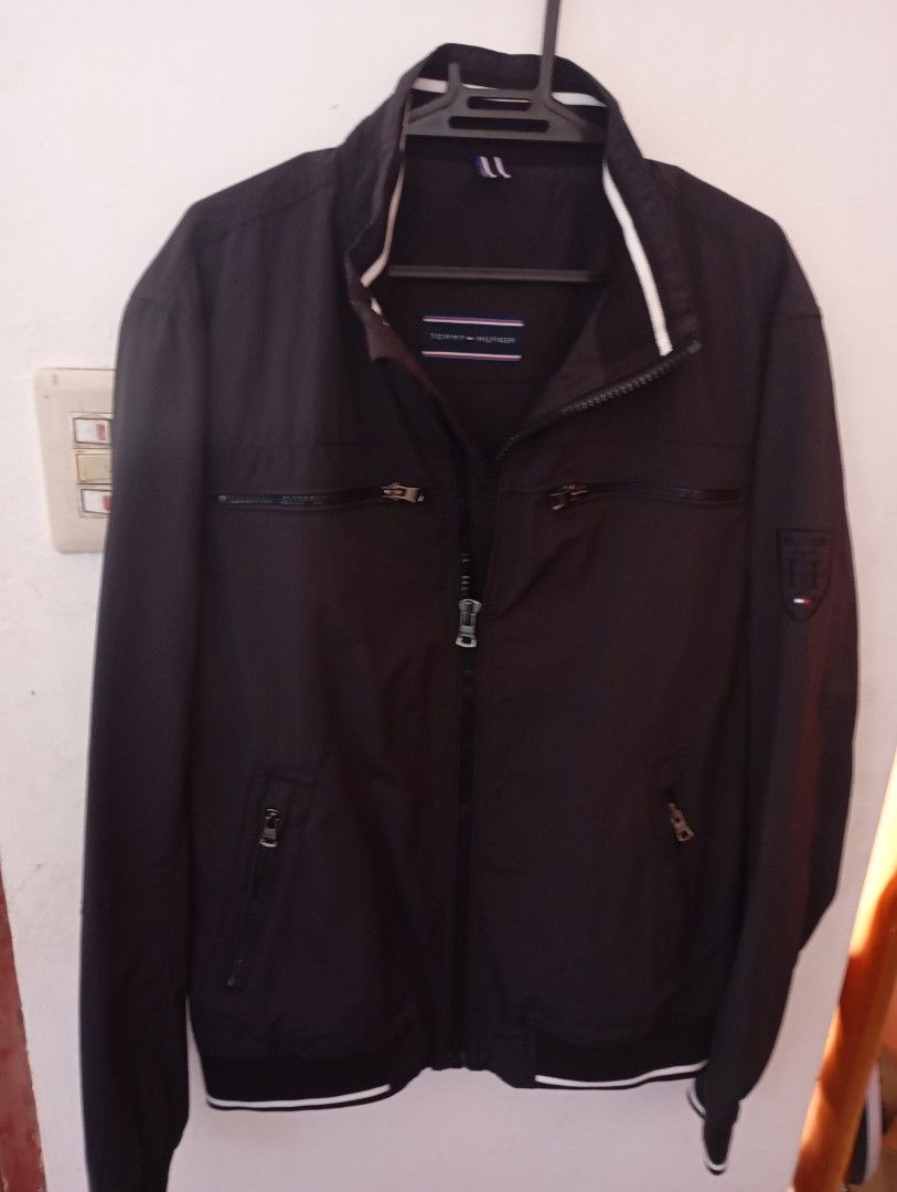 Tommy hilfiger (Category: Coats, Jackets and Outerwear) located in Las Pinas. Submitted by quick_deals_great_finds2 (Listing ID 1468086612, Image 1). Description: Original good condition Size med US size fits large xl Asian Polyester material 19x 26 dimes.