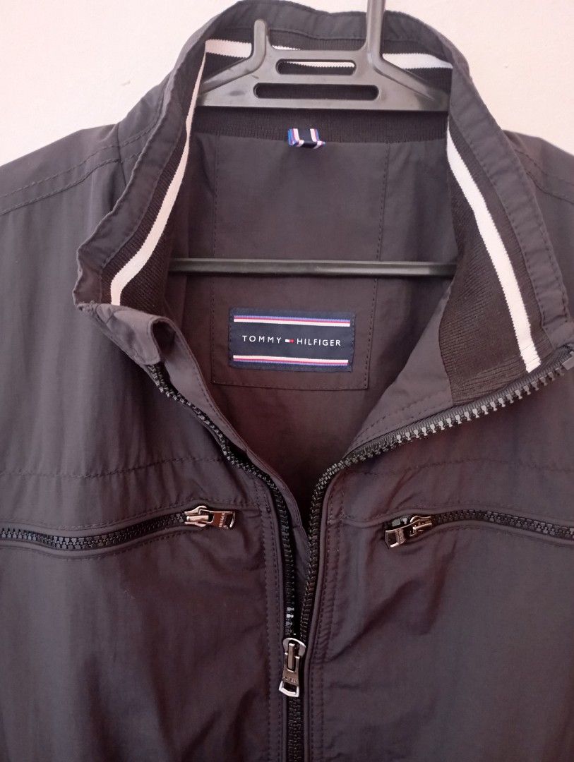 Tommy hilfiger (Category: Coats, Jackets and Outerwear) located in Las Pinas. Submitted by quick_deals_great_finds2 (Listing ID 1468086612, Image 3). Description: Original good condition Size med US size fits large xl Asian Polyester material 19x 26 dimes.