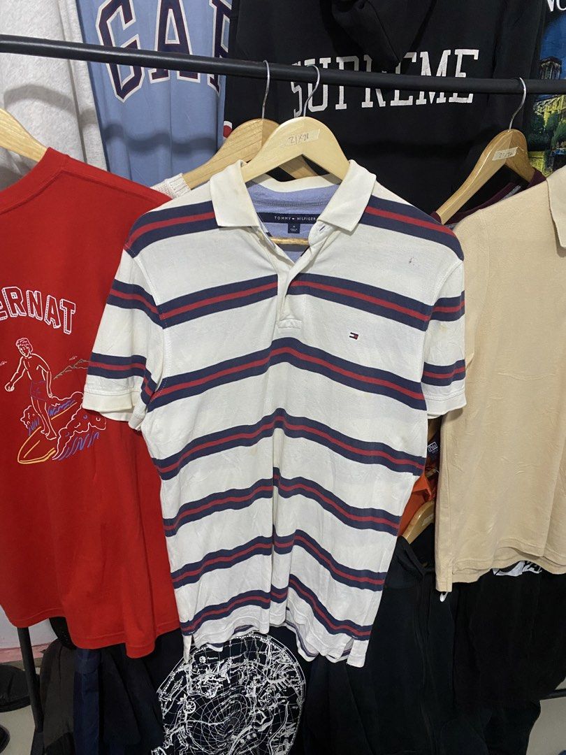 TOMMY HILFIGER (Category: Tshirts & Polo Shirts ) located in Siniloan. Submitted by lancelandicho (Listing ID 1468205528, Image 1). Description: Need wash yellow stain .