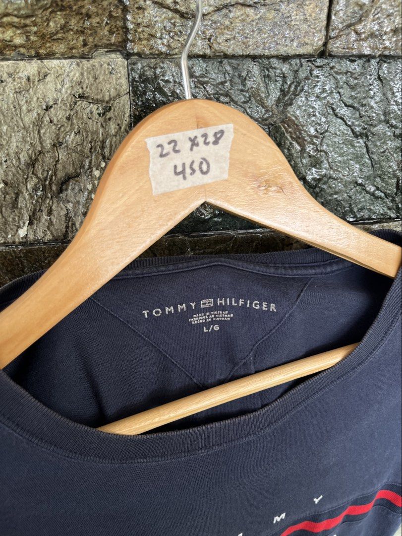 Tommy Hilfiger Center Script Tshirt (Category: Tshirts & Polo Shirts ) located in Cagayan de Oro. Submitted by curatedheirloomph_ (Listing ID 1468122323, Image 2). Description: 𝘿𝙞𝙢𝙚𝙣𝙨𝙞𝙤𝙣𝙨: 22x28 𝘽𝙚𝙨𝙩 𝙁𝙞𝙩: Large 𝘾𝙤𝙣𝙙𝙞𝙩𝙞𝙤𝙣 & 𝘾𝙤𝙡𝙤𝙧 𝙍𝙖𝙩𝙚: Excellent (9.5/10) 𝙄𝙨𝙨𝙪𝙚: Needs wash 𝘼𝙪𝙩𝙝𝙚𝙣𝙩𝙞𝙘𝙞𝙩𝙮 𝘿𝙚𝙘𝙡𝙖𝙧𝙖𝙩𝙞𝙤𝙣: Authentic.