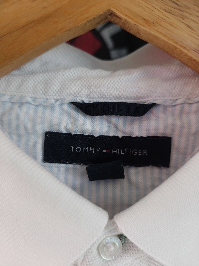 Tommy Hilfiger LS (Category: Longsleeves) located in Toledo. Submitted by goldendogs (Listing ID 1468217852, Image 3). Description: Asnew condition XL fit Authentic No flaw.