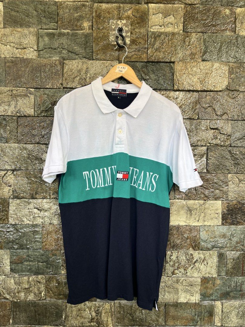 Tommy Jeans Script Three-tone Poloshirt (Category: Tshirts & Polo Shirts ) located in Cagayan de Oro. Submitted by curatedheirloomph_ (Listing ID 1468226326, Image 1). Description: 𝘿𝙞𝙢𝙚𝙣𝙨𝙞𝙤𝙣𝙨: 21x30 𝘽𝙚𝙨𝙩 𝙁𝙞𝙩: Large - XL 𝘾𝙤𝙣𝙙𝙞𝙩𝙞𝙤𝙣 & 𝘾𝙤𝙡𝙤𝙧 𝙍𝙖𝙩𝙚: Excellent (9.5/10) 𝙄𝙨𝙨𝙪𝙚: Needs wash 𝘼𝙪𝙩𝙝𝙚𝙣𝙩𝙞𝙘𝙞𝙩𝙮 𝘿𝙚𝙘𝙡𝙖𝙧𝙖𝙩𝙞𝙤𝙣: Authentic.