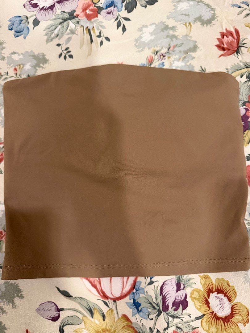Tops (Category: Sets or Coordinates) located in Manila. Submitted by bellafleur (Listing ID 1468184867, Image 3). Description: Generic tops Brown Strapless never used White sand tank used once - sold Too big for me.