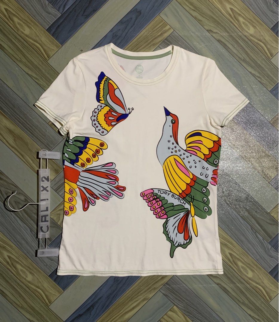 TORY BURCH WOMENS SHIRT (Category: Shirts) located in Kapalong. Submitted by ac_thrift (Listing ID 1468244507, Image 2). Description: TORY BURCH WOMENS SHIRT Size: Small Dimes: W18 x L25 Color rate: 10/10 Condition: Excellent MoP: Gcash Location: Mindanao, Davao del Norte, Kapalong, 8113.