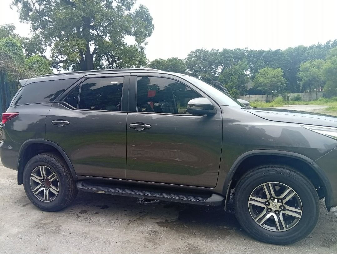 Toyota Fortuner 2.7 (A) (Category: Used Cars) located in Caloocan City. Submitted by autoabi (Listing ID 1468166838, Image 2). Description: Toyota Fortuner 2.4L 2018 Automatic Diesel variant: G 4x2 odo: 61,700 ending plate : 0 2nd owner .