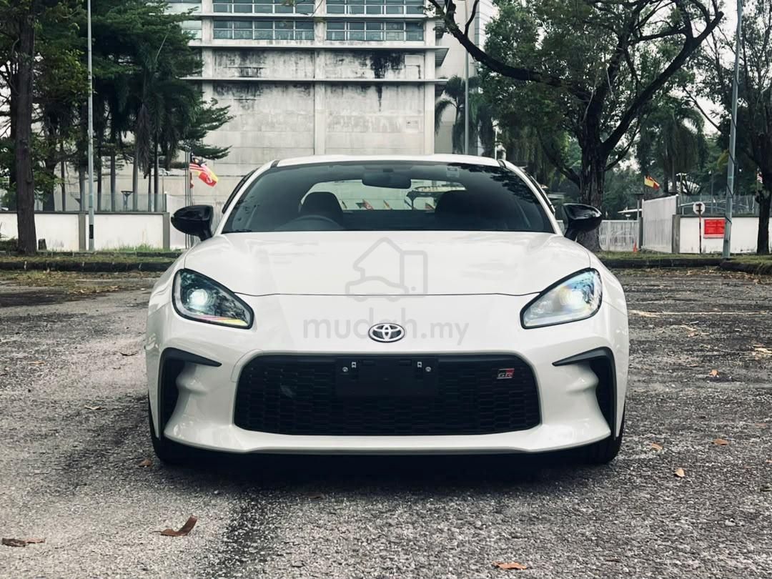 Toyota GR86 RZ, Cars, Cars for Sale on Carousell