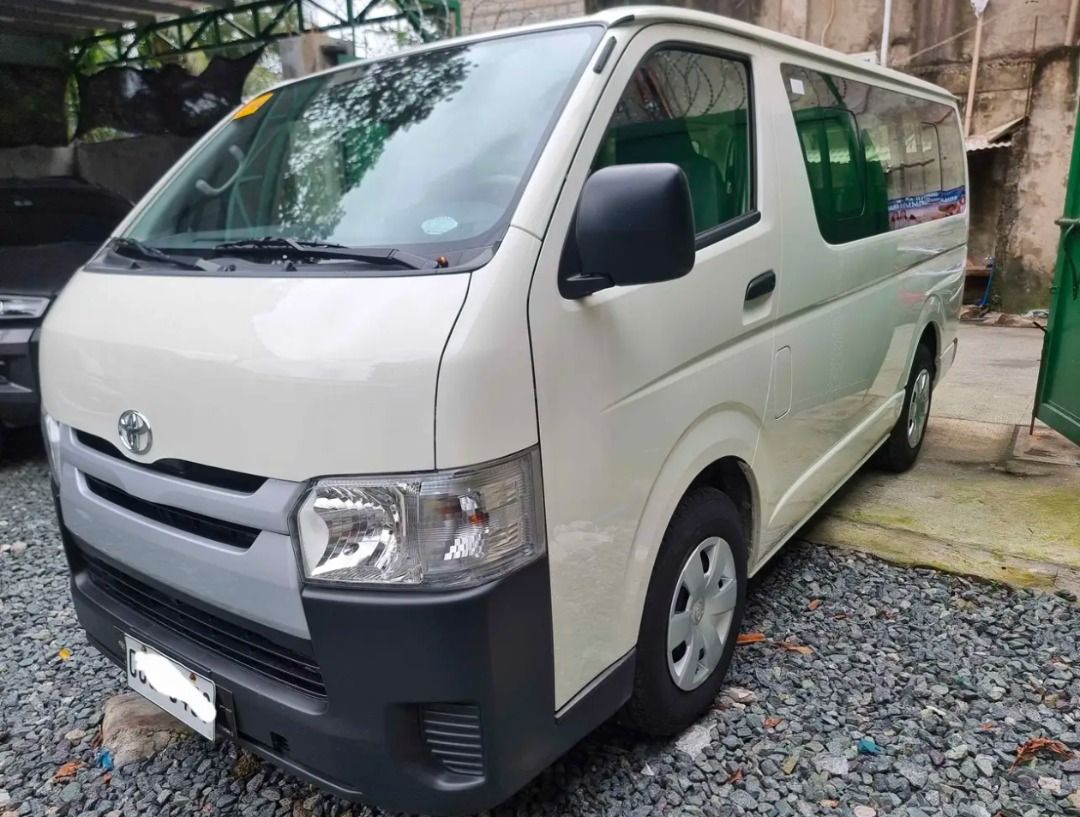 Toyota Hiace Commuter Manual (Category: Used Cars) located in Caloocan City. Submitted by luckydog_dd4e6f (Listing ID 1468114199, Image 2). Description: Toyota Hiace Commuter 2017 model odo: 40k Asking: 880,000.