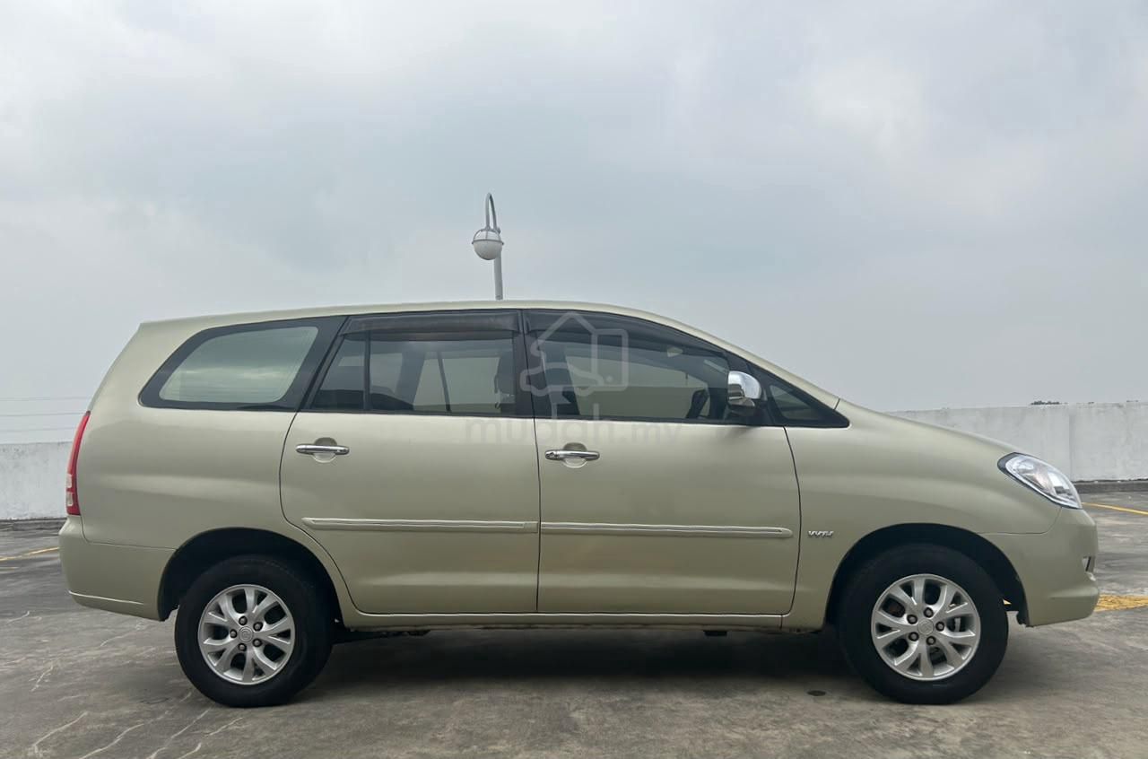 Toyota Innova G, Cars, Cars for Sale on Carousell