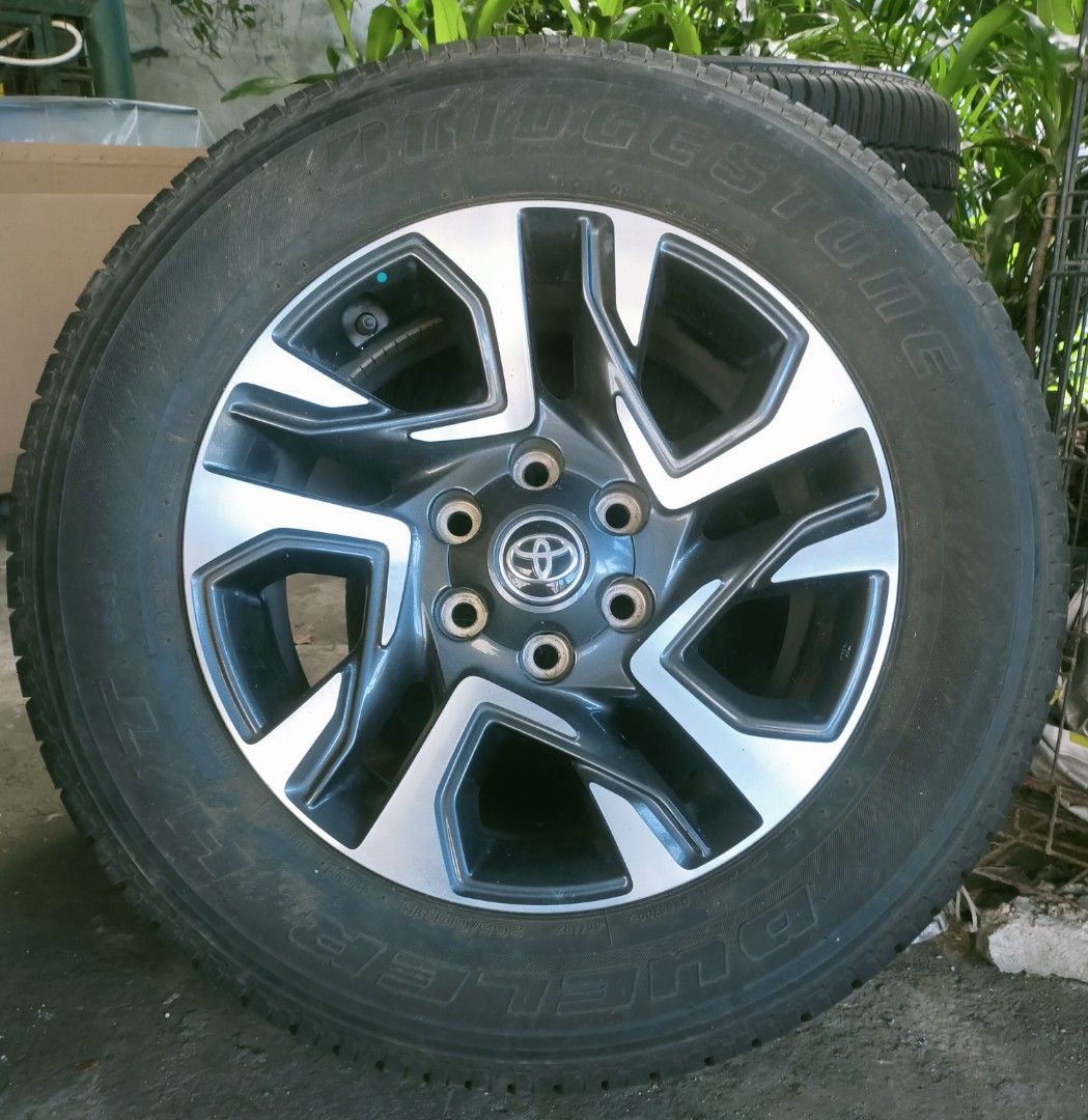 Toyota mags and tires (Category: Mags and Tires) located in Quezon City. Submitted by mcmp1216 (Listing ID 1468107013, Image 1). Description: For sale Very good condition Needs cleaning 4 pcs. available RFS: upgrade Pickup location Sanville Subdivision Visayas Avenue QC Check all you want upon viewing buyout Thank you.