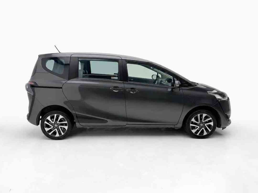 Toyota Sienta 1.5 Elegance (A) (Category: Used Cars) located in Singapore. Submitted by vincar_pre-owned (Listing ID 1468213115, Image 2). Description: 1 owner, low road tax and fuel consumption! One of the most popular MPVs with dual sliding doors and comfortable seating for 7 pax. Contact us today to arrange a viewing for this unit at the V1ncar pre-owned showroom now! Features: Powered by 1.5L 4 cylinder inline 16 valve DOHC dual VVT-I engine 