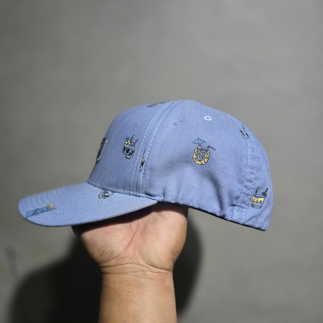 Travis Mathew AOP Fitted Cap (Category: Caps & Hats) located in Quezon City. Submitted by SuotKalyeManila (Listing ID 1468079677, Image 3). Description: Manage your expectations ukay ukay caps po ito at hindi po brand new pero minsan mga flaws pero wearable naman ang presyo po ay depende sa kondisyon ng cap Condition: Excellent Size: Large/ Xlarge on tag Color Rate: 9.5/10 No Issue Laba na po and ready to wear pm for details.