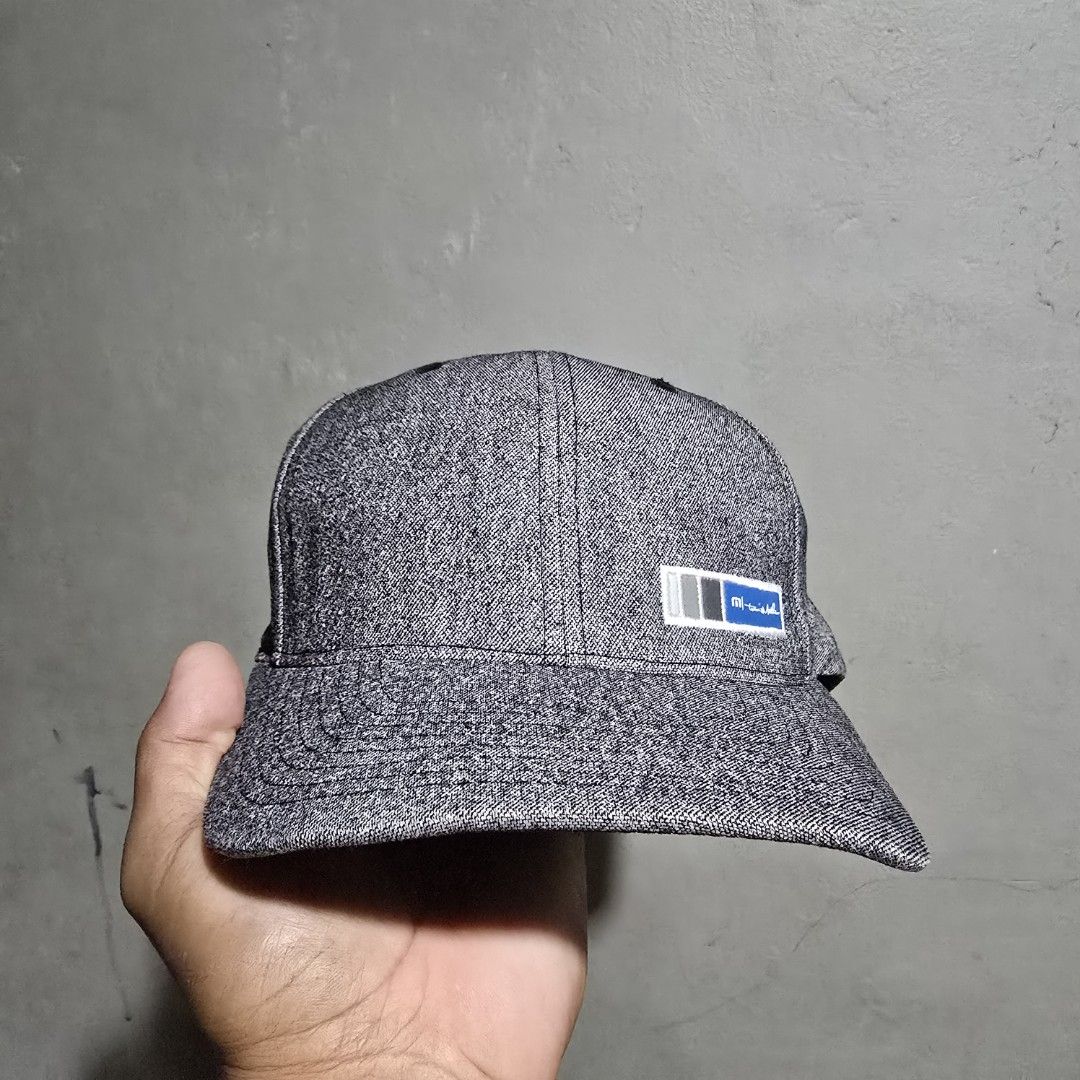 Travis Mathew Gray Fitted Cap (Category: Caps & Hats) located in Quezon City. Submitted by SuotKalyeManila (Listing ID 1468079939, Image 2). Description: Manage your expectations ukay ukay caps po ito at hindi po brand new pero minsan mga flaws pero wearable naman ang presyo po ay depende sa kondisyon ng cap Condition: Excellent Size: Large/ Xlarge on tag Color Rate: 9.5/10 No Issue Laba na po and ready to wear pm for details .