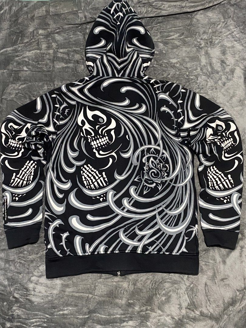 TRIBAL AOP ZIP HOODIE (Category: Hoodies) located in Iloilo. Submitted by s4int_1ceman (Listing ID 1468108816, Image 2). Description: Dimes: 22w 28l Issue: no puller but smooth and working zipper.
