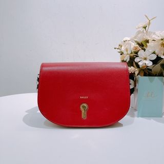 （分類：）位於 。 由 heartofluxe 提交（商品編號 1468097693，圖片 1）。簡介： 。