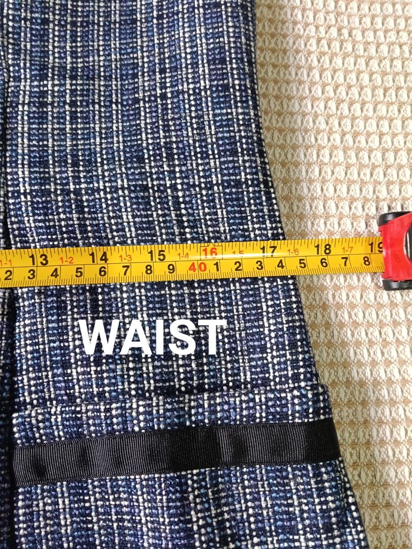 Tweed Dress (Category: Dresses) located in Lemery. Submitted by bgv02 (Listing ID 1468134804, Image 3). Description: tweed dress m-l no issue perfect galing package branded.