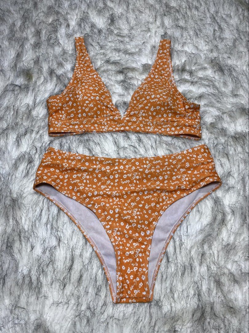 Two piece Bikini swimsuit (medium) (Category: Bikinis & Swimsuits) located in Manila. Submitted by csjlgen (Listing ID 1468149287, Image 2). Description: .