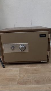 （分類：）位於 。 由 sunil852 提交（商品編號 1468185451，圖片 1）。簡介： 。