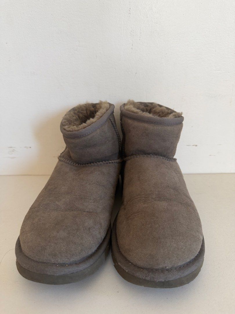 UGGs EU 37 (Category: Boots) located in Pasig City. Submitted by rashamd (Listing ID 1468081438, Image 1). Description: 📌OG 📌 US 6 UK 4.5 EU 37 JP 23 Dm for other details! Slightly negotiable 📍Montalban, Rizal 📦 Lalamove, grab express, J&T or SPX .