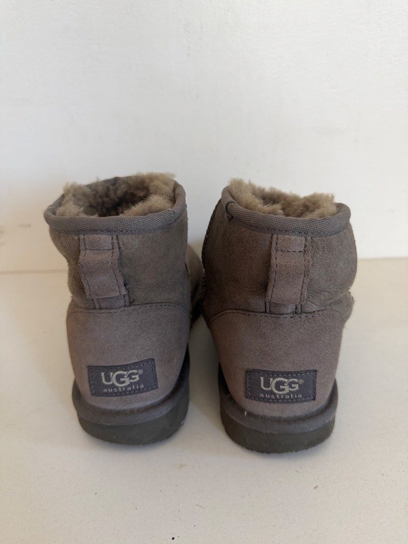 UGGs EU 37 (Category: Boots) located in Pasig City. Submitted by rashamd (Listing ID 1468081438, Image 3). Description: 📌OG 📌 US 6 UK 4.5 EU 37 JP 23 Dm for other details! Slightly negotiable 📍Montalban, Rizal 📦 Lalamove, grab express, J&T or SPX .