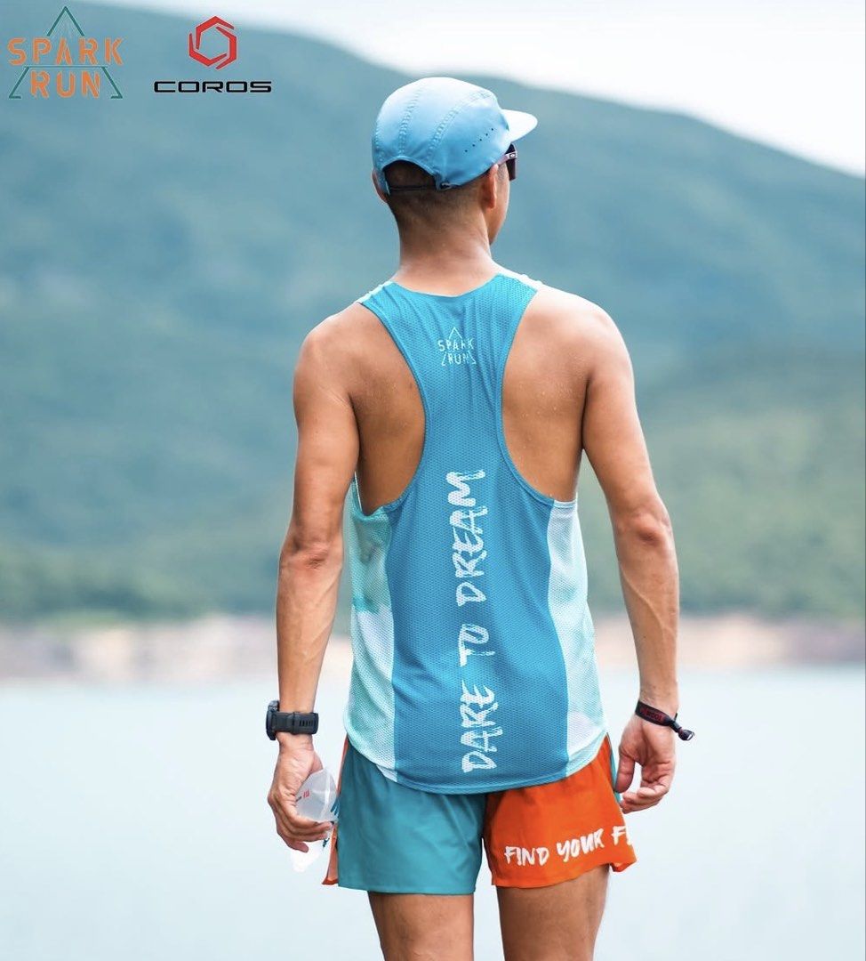 Uglow UGS spark run singlet medium (Category: Activewear) located in Iba. Submitted by xooperfindslb (Listing ID 1468247949, Image 1). Description: Uglow UGS spark run Hybrid collection singlet Medium on tag W- 20.5” L-28” No issue Can pass as new .
