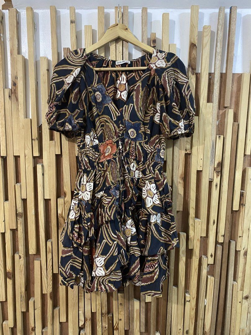Ulla Johnson Passion Flower Print Tier Dress (Category: Dresses) located in Mabalacat. Submitted by calmrabbit.ae2127 (Listing ID 1468198744, Image 3). Description: .