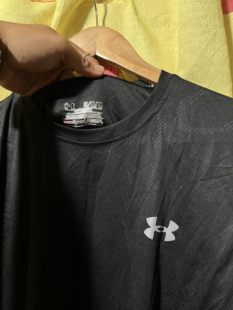 Under armour black camou reflectorize logo (Category: Activewear) located in Valencia. Submitted by bordzsthrift (Listing ID 1468176055, Image 2). Description: Size M on tag can fit Large Exellent Condition No issue.