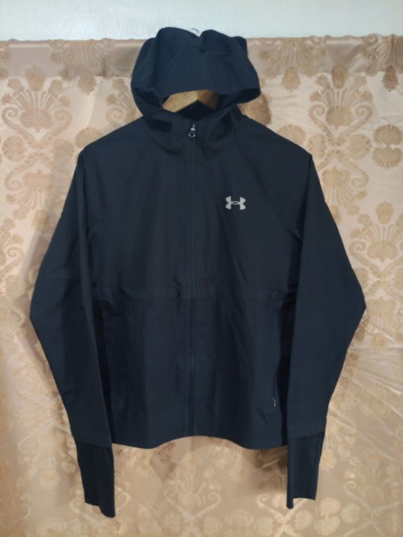 Under Armour WindBreaker Gore WindStopper Jacket (womens)✨ (Category: Coats, Jackets and Outerwear) located in Tagbilaran City. Submitted by lofrancosthriftfnds (Listing ID 1468104351, Image 2). Description: Under Armour WindBreaker Gore WindStopper Jacket (womens)✨ Size: Small Width: 20 Length: 24 Excellent Condition Color rate: 9.5/10 Complete tags Sign of usage Minor flaws/need wash.