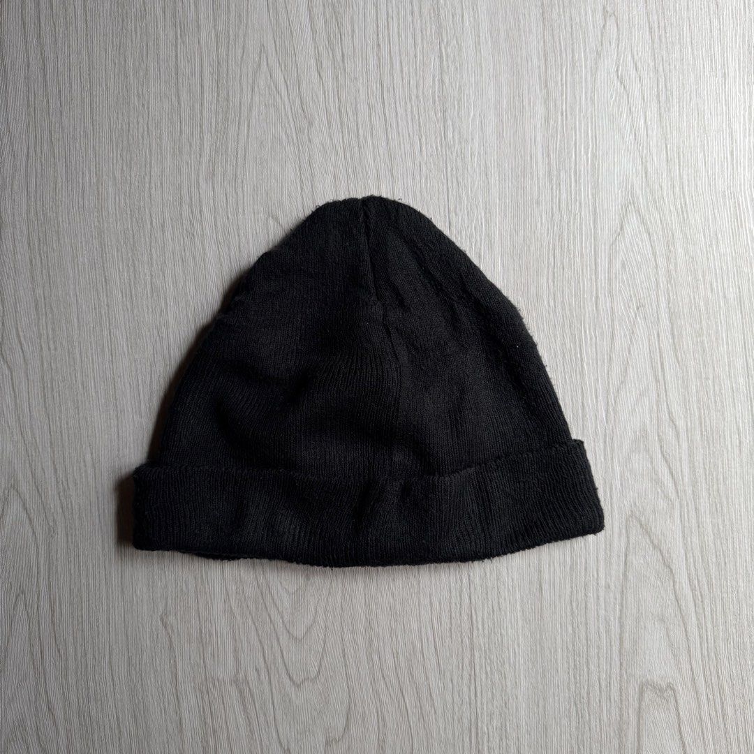 Underarmour beanie (Category: Beanies) located in Zamboanga. Submitted by rustic.rev (Listing ID 1468163747, Image 3). Description: Very good condition One size fits all +sf.