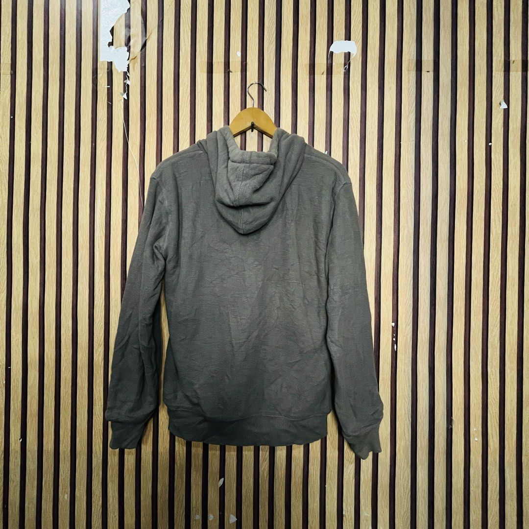 UNIQLO GORPCORE MILITARY SKATER GRUNGE FLEECE SHERPA LINED THICK HOODED JACKET BROWN MEDIUM 23x26 (Category: Coats, Jackets and Outerwear) located in Dasmarinas. Submitted by yg_supplies (Listing ID 1468140488, Image 2). Description: > PRE-LOVED / NEEDS WASHING. NO OTHER ISSUES. UNIQLO GORPCORE MILITARY SKATER GRUNGE FLEECE SHERPA LINED THICK HOODED JACKET BROWN MEDIUM 23x26 #uniqloph #uniqloboafleece #sherpahoodie #waffleknit #gorpcoreph #milita