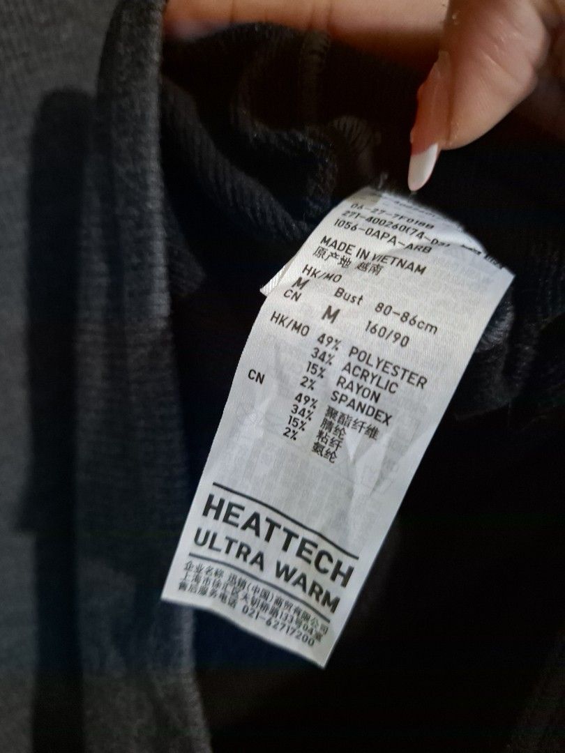Uniqlo heattech ultrawarm M (Category: Longsleeves) located in Subic. Submitted by petitecorner22 (Listing ID 1468172544, Image 3). Description: no more haggling please.
