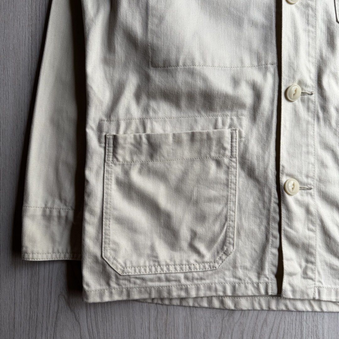 Uniqlo Ivory Chore Jacket (Category: Coats, Jackets and Outerwear) located in Zamboanga. Submitted by rustic.rev (Listing ID 1468177953, Image 3). Description: Uniqļo Ivory Chore Jacket In excellent condition Tagged: S fits M Actual Measurements: Pit to pit: 22” Length: 28” Shoulders: 18.5” Sleeves length: 23”.
