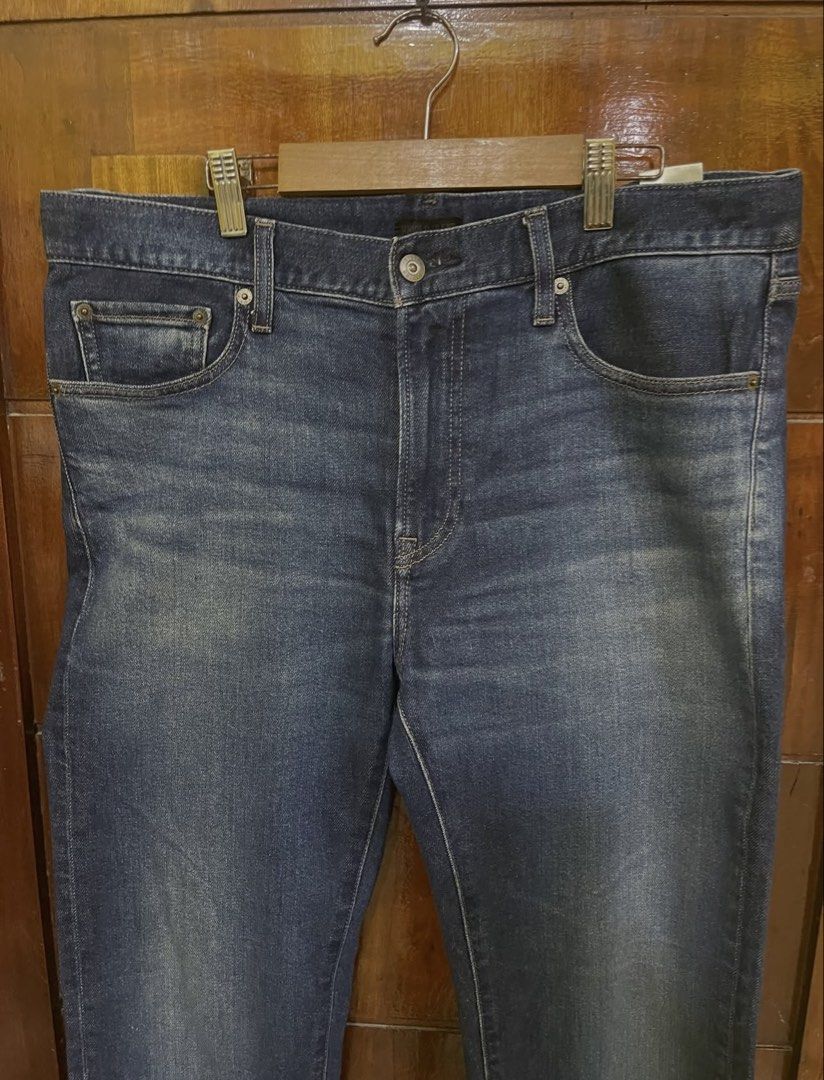 Uniqlo Jeans (Category: Jeans) located in Marikina City. Submitted by greatfindsmnlph (Listing ID 1468064621, Image 3). Description: Uniq lo Jeans Price: 400 Size: Large (stretch) Waistline: 34 Length: 40 Hemline: 8.5 Color: Black Color Rate: 10/10 Condition: 10/10 almost new Very nice in actual.