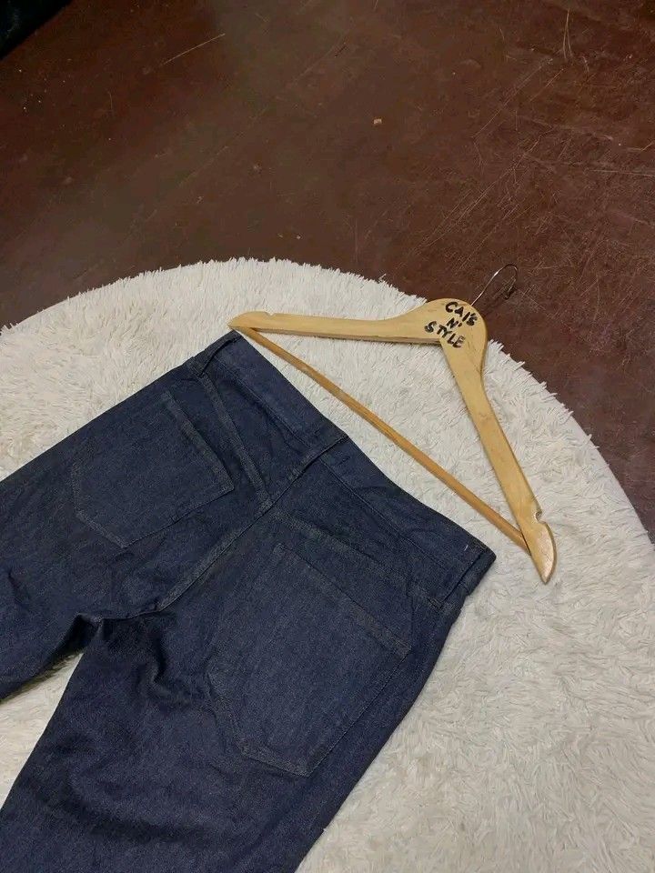 Uniqlo jeans for men (Category: Jeans) located in Lianga. Submitted by legitseller12345678 (Listing ID 1468225232, Image 3). Description: Uniqlo jeans for men📌 Excellent Waistline 30-31 Length 42 Hem 7 Solid Mine 500 plus sf.