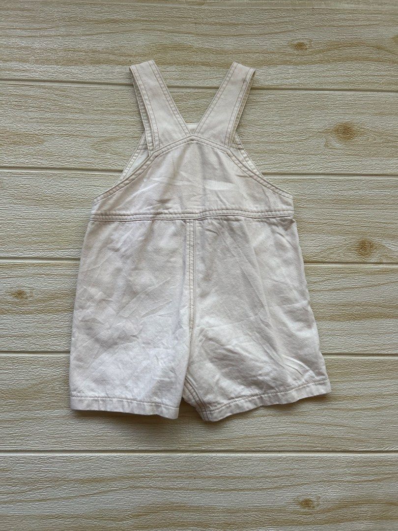 Uniqlo jumper size 70 (Category: Babies & Kids Fashion) located in Cebu City. Submitted by yjainani (Listing ID 1468069047, Image 2). Description: .