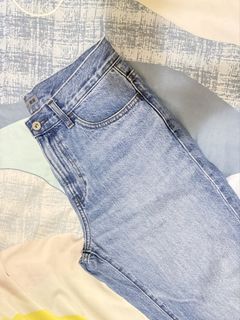 (Category: ) located in . Submitted by huhyunjenn (Listing ID 1468154358, Image 1). Description: .