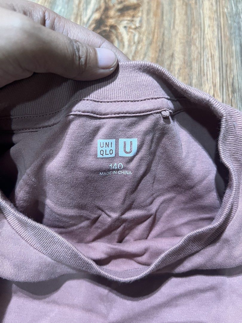 Uniqlo kids longsleeve (Category: Babies & Kids Fashion) located in San Jose del Monte. Submitted by senorita_wella (Listing ID 1468081071, Image 3). Description: Can fit to 6-7 years old.