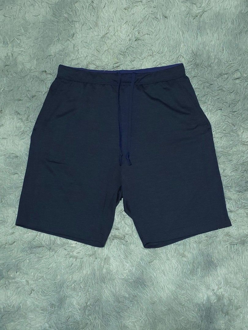Uniqlo Navy Blue Drawstring Shorts Size L (Category: Shorts) located in Abulug. Submitted by humanwhosellthings (Listing ID 1468181179, Image 1). Description: - Brand: Uniqlo ✅Excellent Condition ✅Issue: none ▫️Waist Size: 30-36 ▫️Length: 20 - Color: Navy Blue - Size: Large - Waistband: Elastic with matching drawstring closure - Pockets: Functional side pockets included - Fabric: Breathable texture - Origin: Made in China - Condition: Great overa