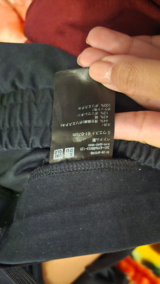Uniqlo Pants Size S (Category: Jeans) located in Calamba. Submitted by nikkisrz (Listing ID 1468227579, Image 3). Description: 1,000 EACH PO - Brand: Uniqlo - Size: S (Waist: 61-67cm) - Material: 44% Polyester, 43% Cotton, 13% Polyurethane (Pocket lining: 100% Polyester) - Origin: Made in Vietnam - Features: Comfortable everyday wear with an elastic waistband.