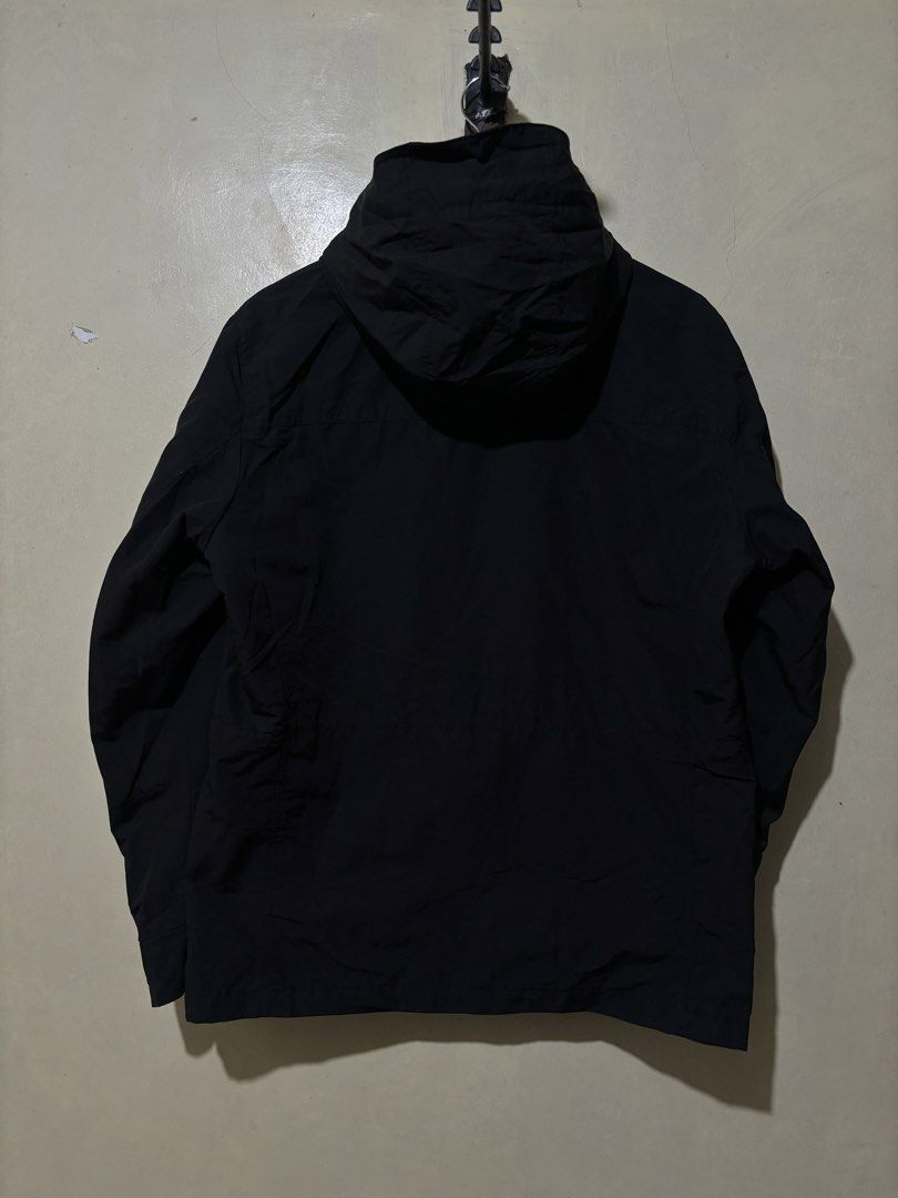Uniqlo utility parka (Category: Coats, Jackets and Outerwear) located in Taguig. Submitted by dcltrng. (Listing ID 1468194070, Image 3). Description: Uniqlo mountain parka Size large Length 28 Width 22 Can pass as brand new No issue Color black.
