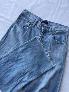 (Category: ) located in . Submitted by sleevesandbottoms (Listing ID 1468279366, Image 1). Description: .