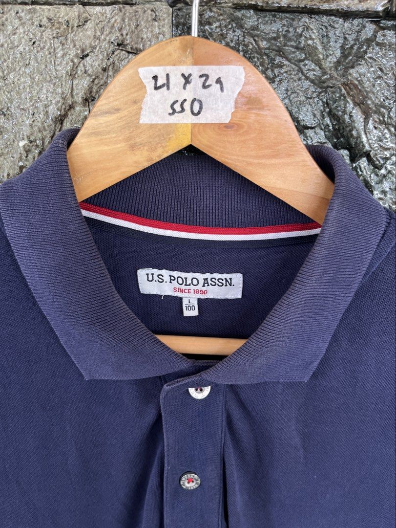 USPA Navy Blue Poloshirt (Category: Tshirts & Polo Shirts ) located in Cagayan de Oro. Submitted by curatedheirloomph_ (Listing ID 1468121932, Image 2). Description: 𝘿𝙞𝙢𝙚𝙣𝙨𝙞𝙤𝙣𝙨: 21x29 𝘽𝙚𝙨𝙩 𝙁𝙞𝙩: Large 𝘾𝙤𝙣𝙙𝙞𝙩𝙞𝙤𝙣 & 𝘾𝙤𝙡𝙤𝙧 𝙍𝙖𝙩𝙚: Excellent (9.5/10) 𝙄𝙨𝙨𝙪𝙚: Collar lining 𝘼𝙪𝙩𝙝𝙚𝙣𝙩𝙞𝙘𝙞𝙩𝙮 𝘿𝙚𝙘𝙡𝙖𝙧𝙖𝙩𝙞𝙤𝙣: Authentic.