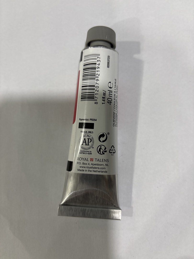 Van Gogh Oil Colour 40ml Permanent Red 372 (Category: Art & Prints) located in Mandaluyong City. Submitted by clothescarousel (Listing ID 1468101763, Image 2). Description: - Brand: Royal Talens Van Gogh (Made in Netherlands) - Item: Oil Paint Tube (40ml) - Color: Permanent Red, Code 372 (Series 2) - Pigment: PR254 - Condition: Brand new, unused with safety seal intact - Ideal for painters and art supply collectors.