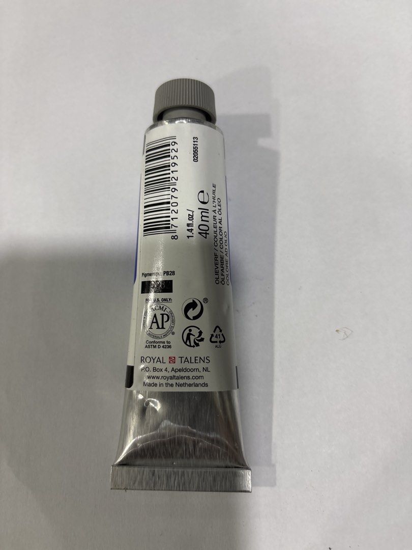 Van Gogh Oil Colour Cobalt Blue 40ml (Category: Art & Prints) located in Mandaluyong City. Submitted by clothescarousel (Listing ID 1468100741, Image 2). Description: - Brand: Royal Talens Van Gogh - Shade: Cobalt Blue (No. 511) - Size: 40ml / 1.4 fl. oz. - Pigment: PB28 (Series 2) - Condition: Brand new, unopened, with intact cap and nozzle seal - Grade: Standard artist-grade oil paint.