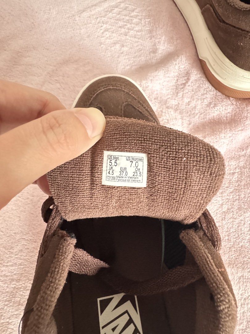 Vans brown chunky skate shoes (Category: Sneakers) located in Mandaluyong City. Submitted by nescreates (Listing ID 1468073626, Image 3). Description: - Brand/Model: Brown Vans sneakers - Size: US Men 5.5 / US Women 7 - Features: Thick laces, soft textured tongue, and comfortable inner lining - Soles: Durable gum soles with solid grip pattern and large Vans logo underneath - Condition: Clean, Like new 📌So nice in person . 📌Bought in US .