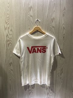 (Category: ) located in . Submitted by ryns_thrifting (Listing ID 1468164929, Image 1). Description: .