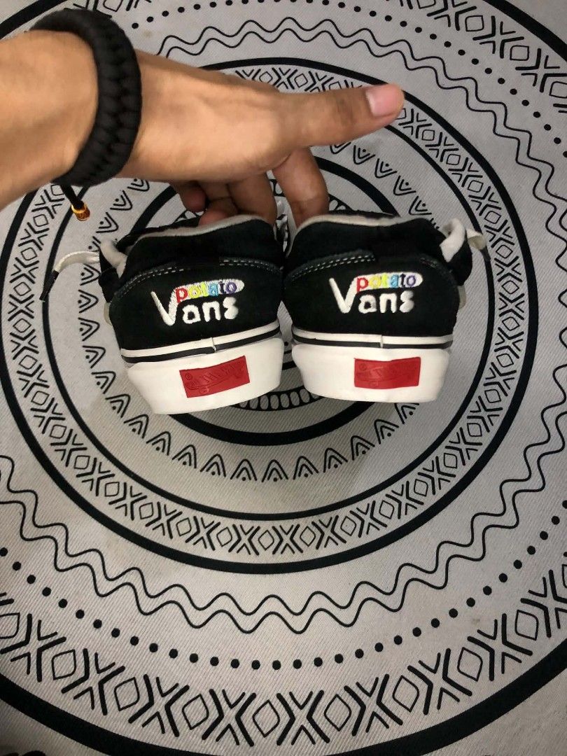 Vans Potato Black 🫶 (Category: Sneakers) located in Manila. Submitted by sonkicks (Listing ID 1468252149, Image 3). Description: - Brand/Model: Vans x Public Enemy Black and White Sneakers - Size: US Men's 9 / US Women's 10.5 - Features: Classic waffle soles with special Public Enemy branding on heels and insoles - Inclusions: Original white laces included - Condition: Soles show light dirt from brief wear, but the overall shoe is in solid shape