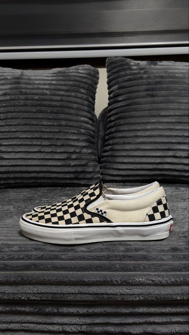 Vans Skate Slip-On Checkerboard Black White (Category: Sneakers) located in Quezon City. Submitted by mjmacasinag93 (Listing ID 1468187802, Image 1). Description: 👟 FOR SALE | VANS CLASSIC SLIP-ON CHECKERBOARD Another pair from my sneaker declutter! 🔥 100% Original / Authentic 💸 Bought for: ₱5,000 📏 Size: US Men’s 8 / UK 7 / EU 40.5 🎨 Colorway: Black / White Checkerboard ✨ Condition: Pre-loved, well-maintained, with normal signs of use 📦 In