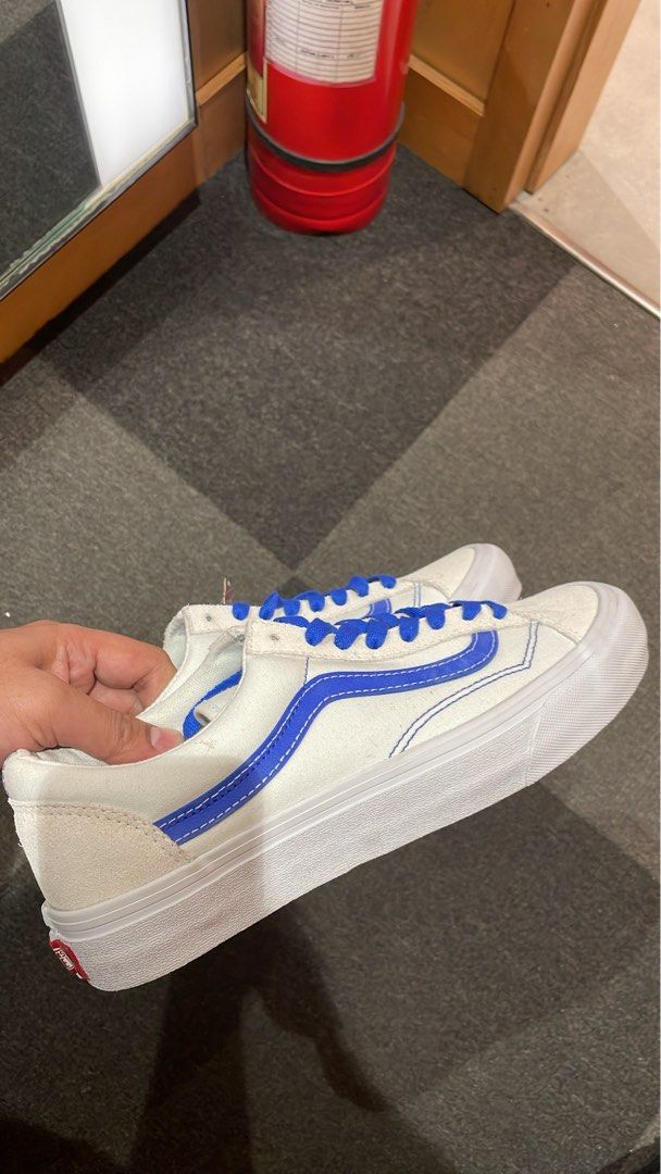 Vans Style 36 Decon SF VR3 (Category: Sneakers) located in Calamba. Submitted by jonny.1598 (Listing ID 1468082285, Image 2). Description: - Model: Vans Style 36 Decon SF VR3 - Colorway: White canvas upper with vibrant blue side stripes and matching blue laces - Comfort: Equipped with VR3Cush footbeds made using bio-based EVA - Details: Iconic red 'Off The Wall' heel tag - Condition: Brand new with original tags still attached - negotiable .