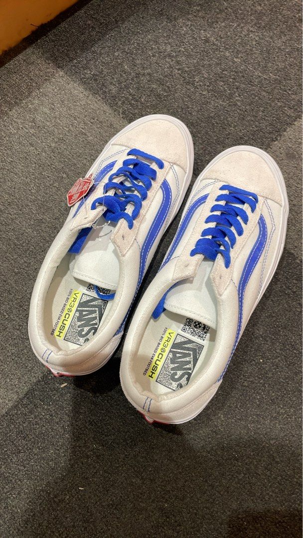 Vans Style 36 Decon SF VR3 (Category: Sneakers) located in Calamba. Submitted by jonny.1598 (Listing ID 1468082285, Image 1). Description: - Model: Vans Style 36 Decon SF VR3 - Colorway: White canvas upper with vibrant blue side stripes and matching blue laces - Comfort: Equipped with VR3Cush footbeds made using bio-based EVA - Details: Iconic red 'Off The Wall' heel tag - Condition: Brand new with original tags still attached - negotiable .