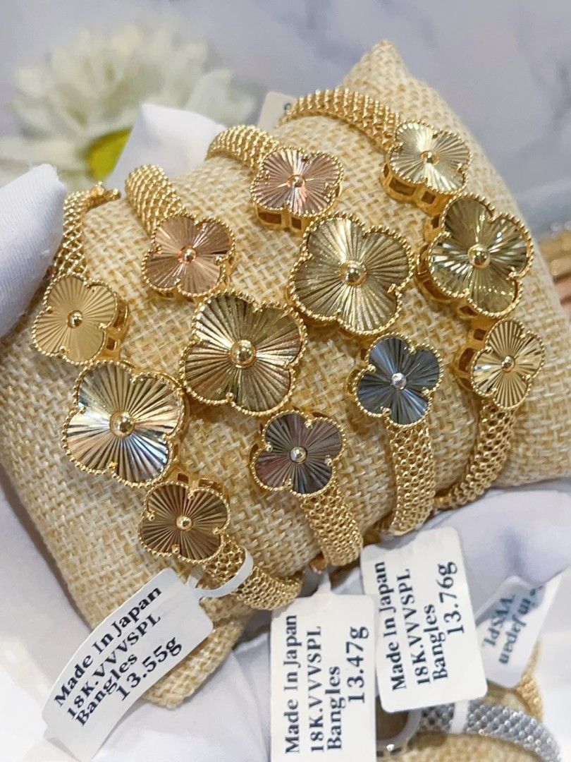 vca bangles 18k japan gold (Category: Bracelets) located in Manila. Submitted by primejewelry (Listing ID 1468068815, Image 1). Description: .